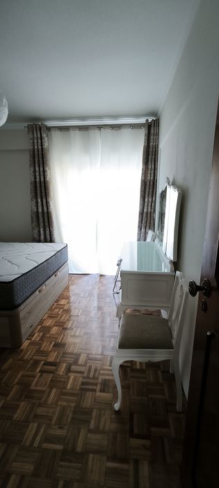 Arrendo quarto - Palácio do Sobralinho