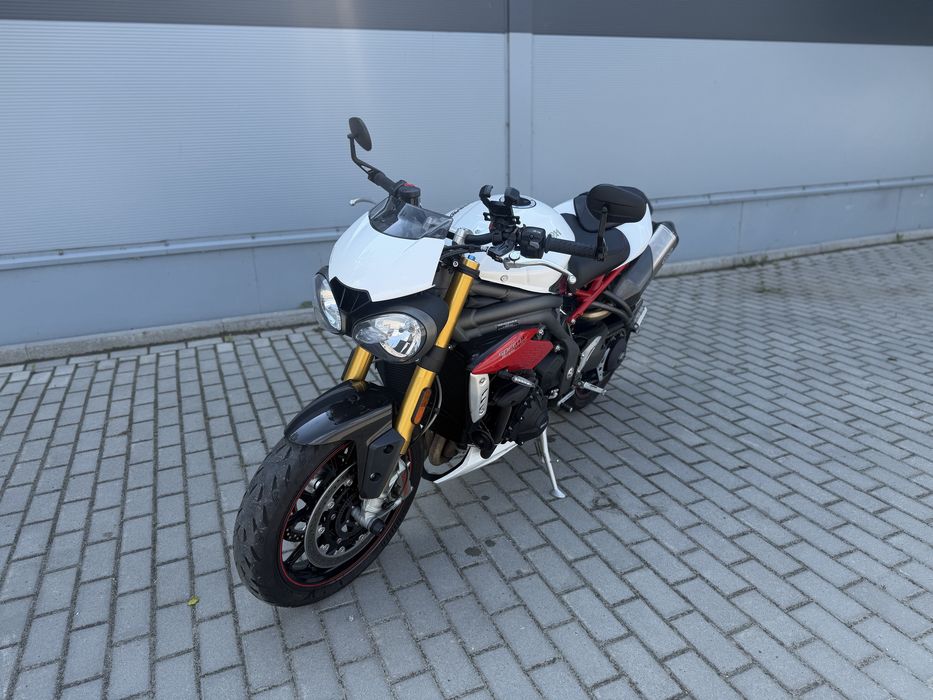 Triumph Speed Triple 2016 VIN SMTTPN255GG754394 фото оголошення 3 з 15