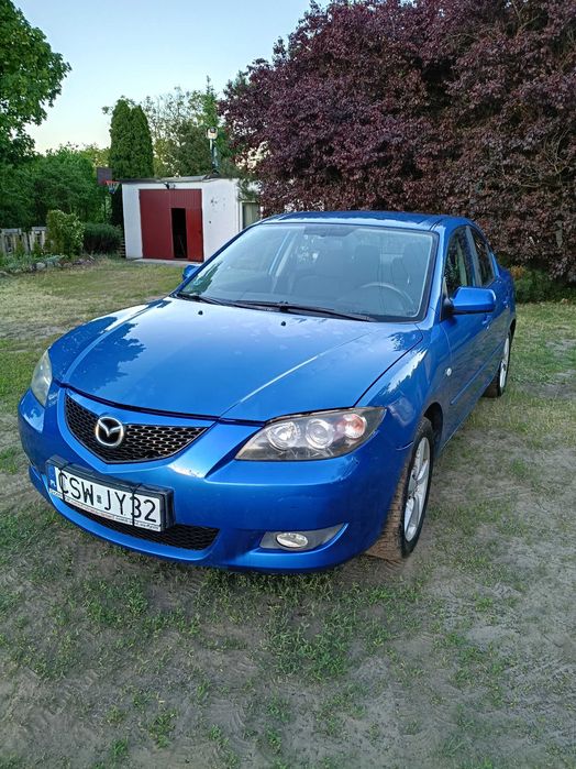 Mazda 3 uszkodzona