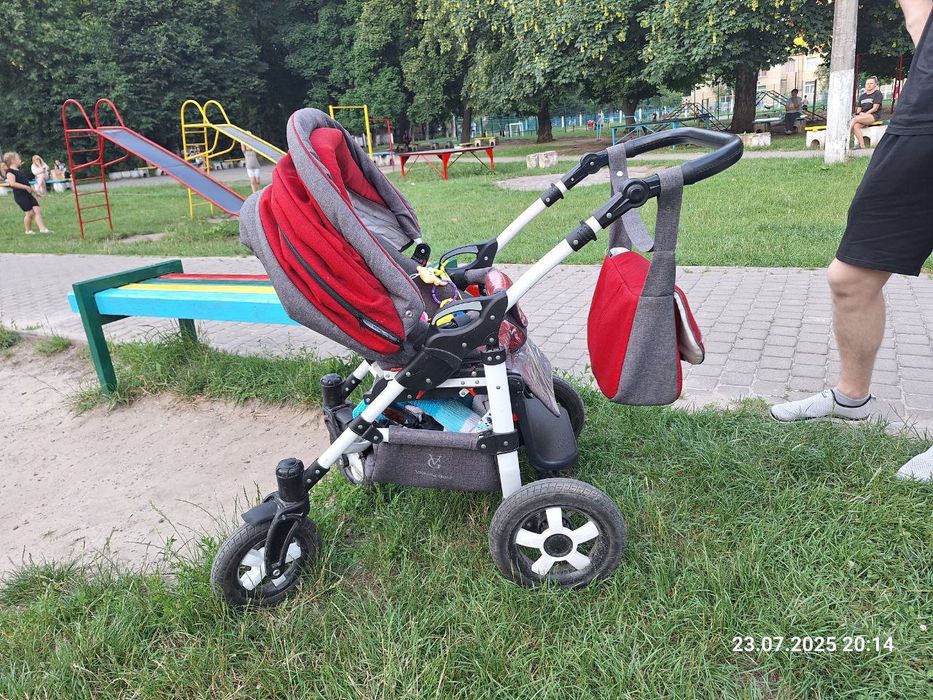 Продам дитячу каляску