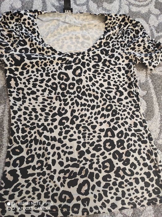 Bluzka t-shirt w cętki