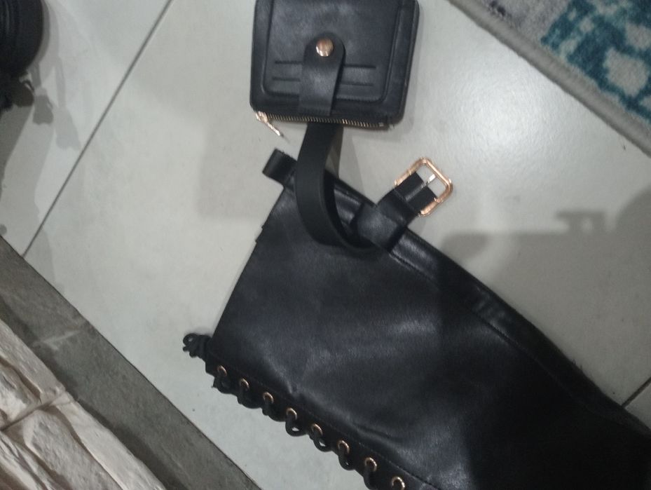 Nowe czarne glany-styl militarny ocieplane rozm.40