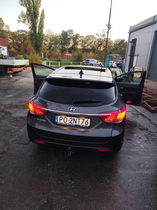 Sprzedaję Hyundaia. i40 kombi