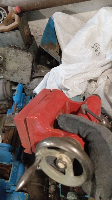 Задня бабка тв3 токарний станок школьний