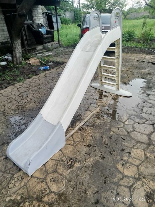 Продам будинок і горку