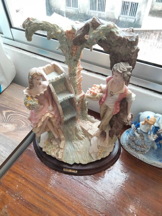 Estátuas decorativas/biblos