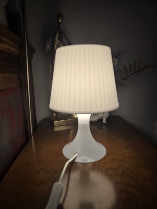 Candeeiro Ikea branco em ótimo estado!