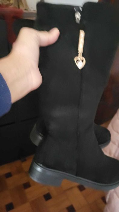 Botas de Cano Alto – Tam. 35 (Novas!)