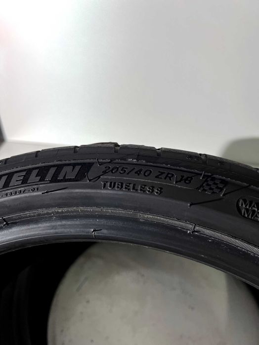 Pneus Michelin Pilot Sport 4 - 205/40/18 - Excelentes