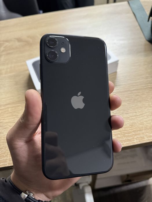 Продам iPhone 11 128 ГБ
