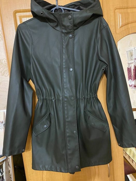 Куртка дощовик бренду VERO MODA XS