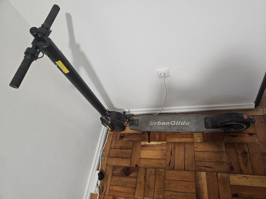Trotinete Urbanglide Avariada