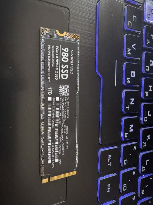Ssd m2 NvMe 980 PciE 1tb 2280 Новий