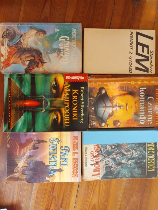Książki fantasy 6 szt.m.in. Kroniki Majpooru, Kryształowy Gry, Gniazdo