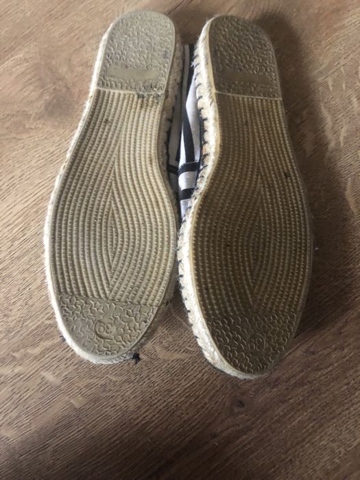 Espadryle w paski