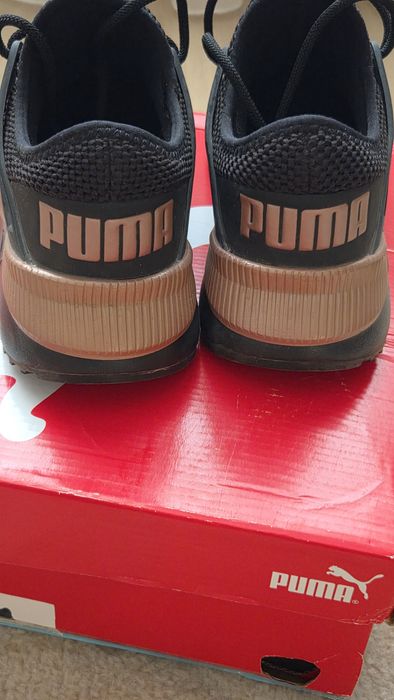 Puma жіночі кросівки 38