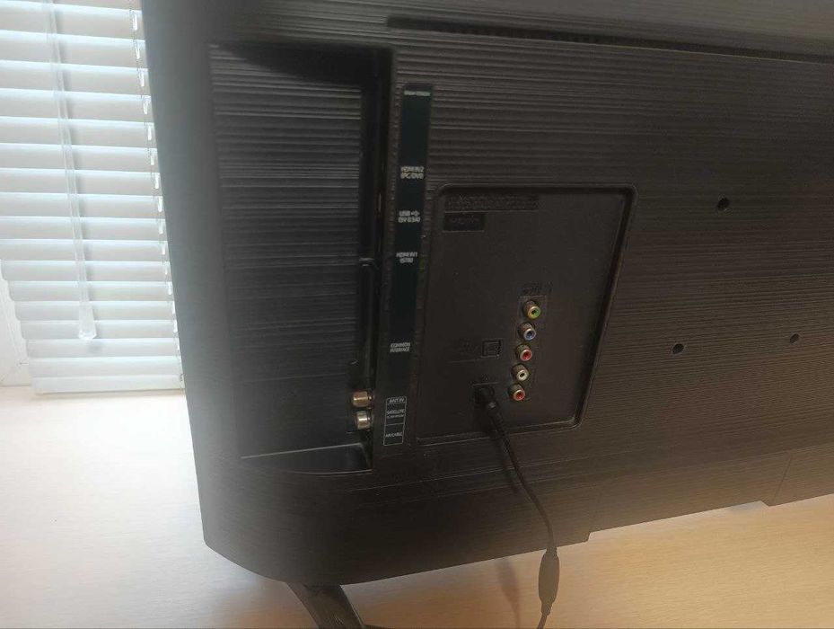 Телевизор-монитор  32" Samsung Full HD