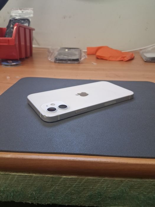Korpus iphone 12 biały