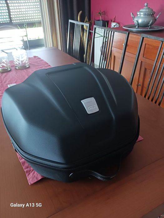Top case smirrígido GIVI W901 com rack GIVI oferta de grelha para Honda rebel 1100