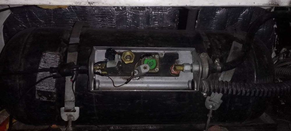 Редуктора Tomasetto та балон ГБО - 2 покоління повністю робочі