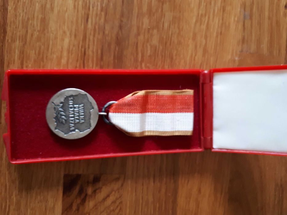 Medal Walka Praca Socjalizm 1984