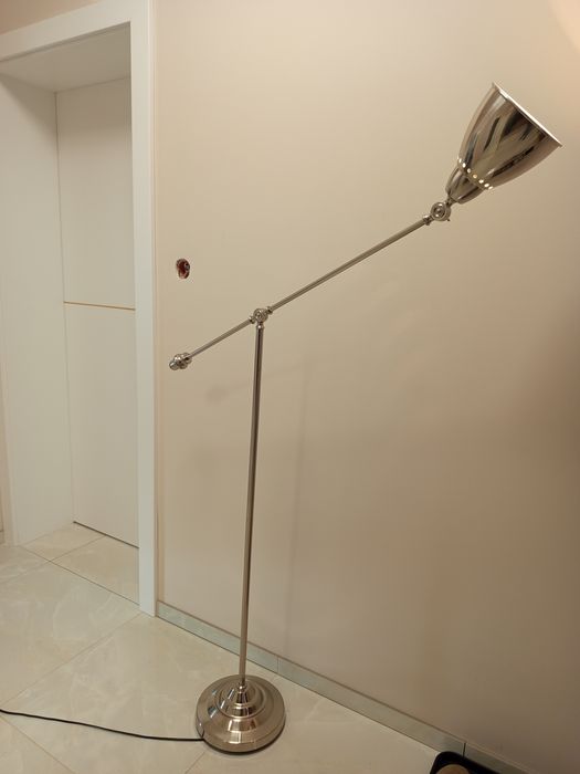 Lampa podłogowa ikea