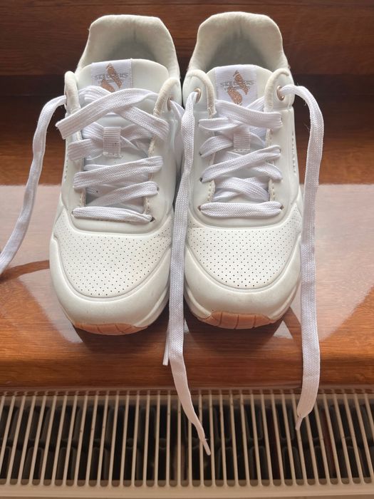 Кросівки Skechers шкіряні