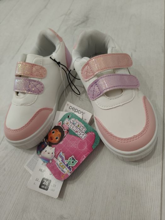 Buty dla dziewczynki