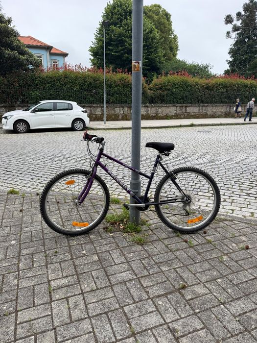 Bicicleta péugeot 1998 pouco usada