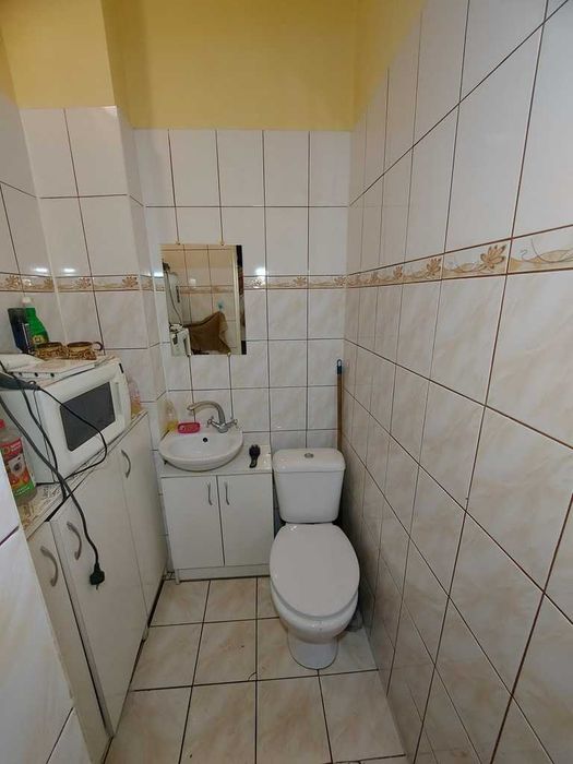 Продається приміщення комерційного призначення...