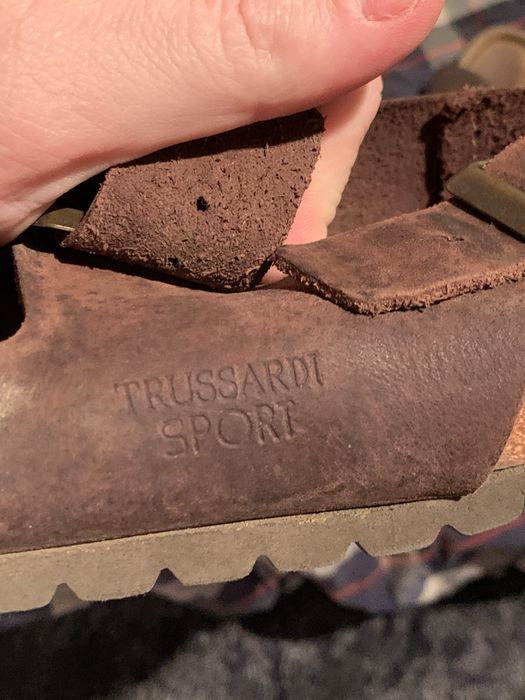 Продам сандалі trussardi