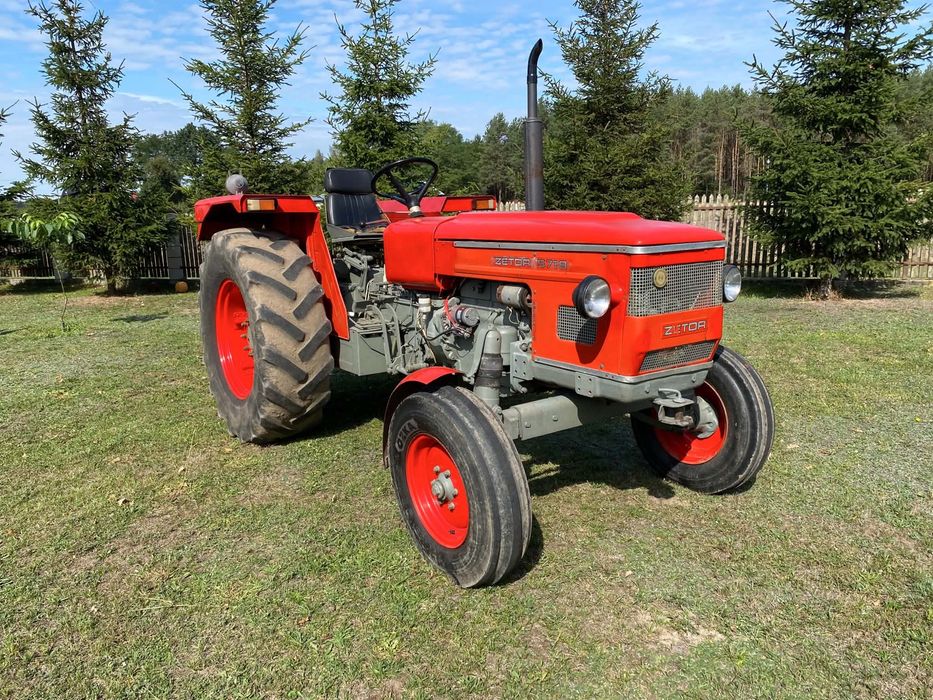 Ciagnik rolniczy Zetor 5718