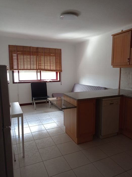 Arrendo T1 nas Abadias