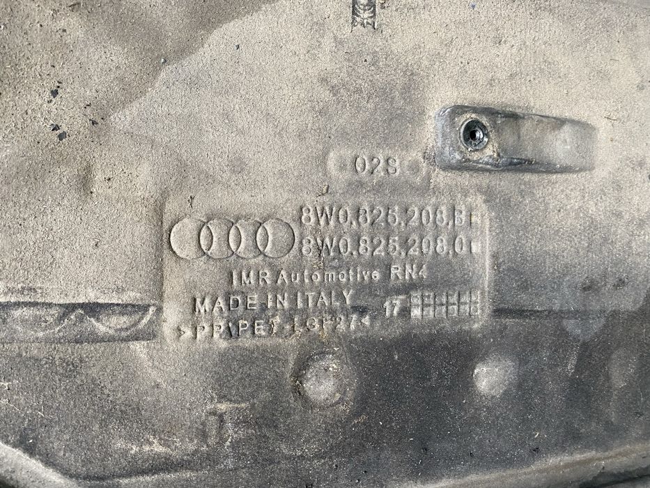 Захист нижній боковий порога дна днища audi a4 b9 a5 f5 8w q5 fy 80a