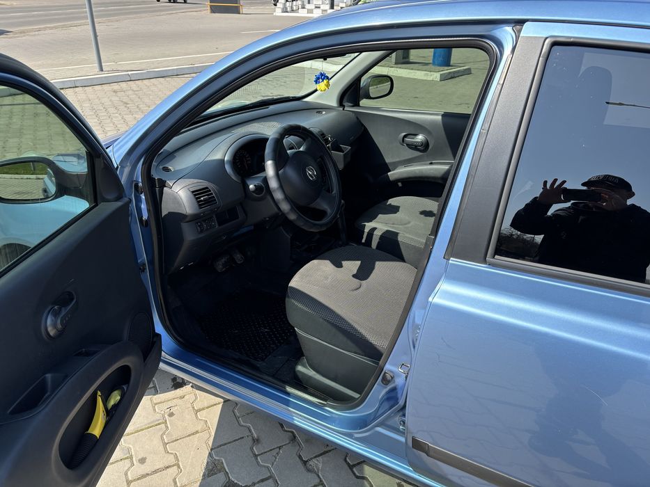 Nissan micra 2008 року 1,2 автомат