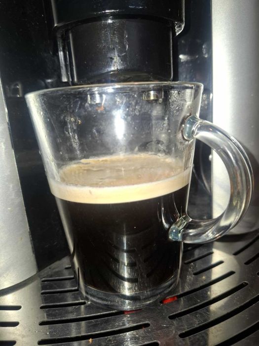 ekspres Delonghi model Magnifica