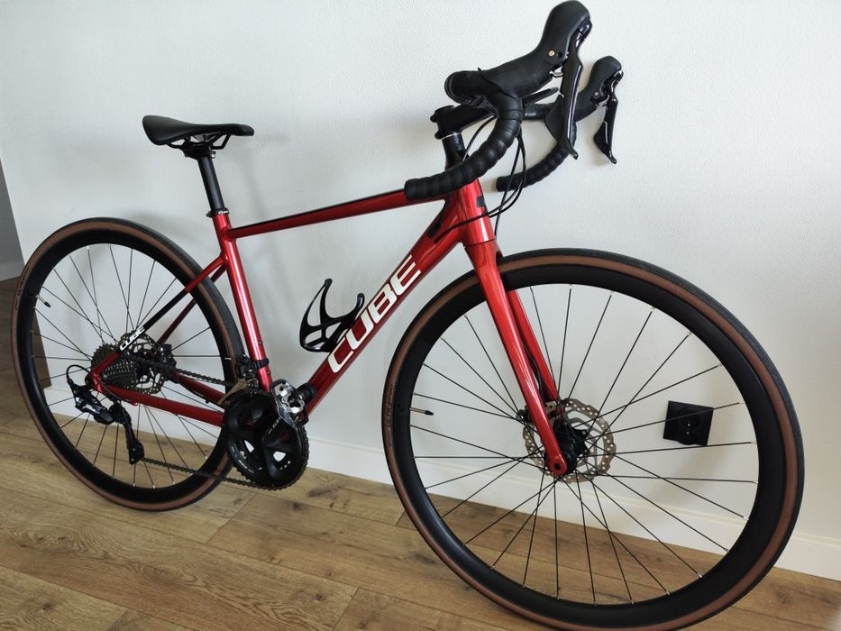 Rower szosowy Cube Attain SL SHIMANO 105, hydrauliczne hamulce S/M  bardzo lekki 10KG
