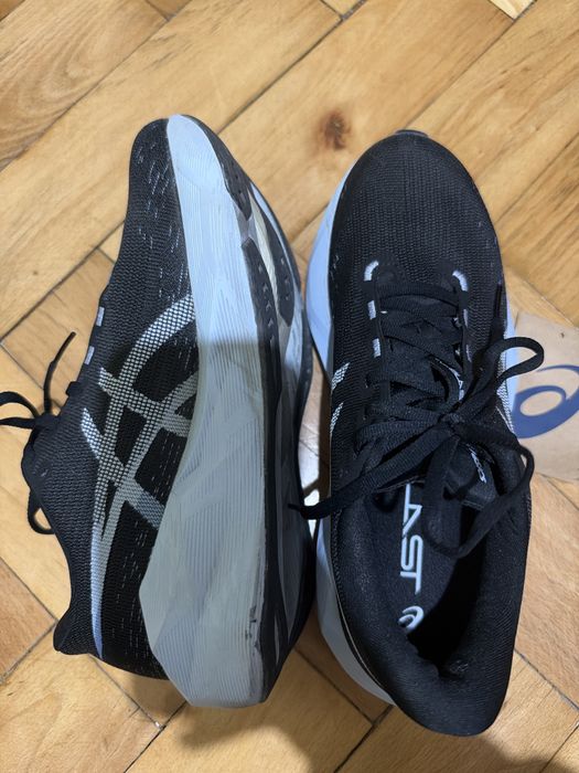 Asics Novablast 6