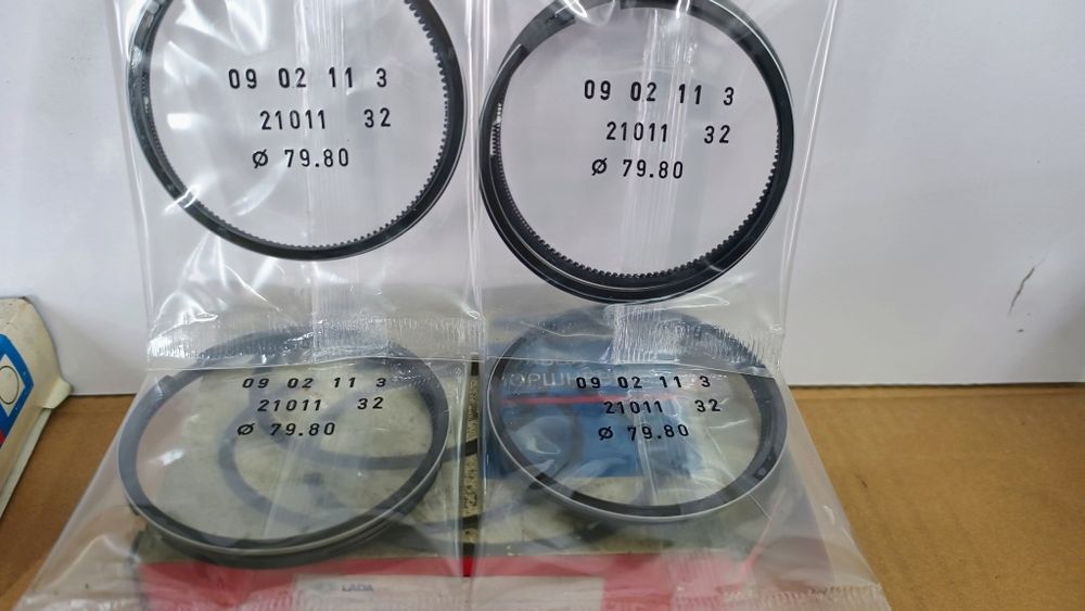 Кольца ВАЗ.1000грн. комплект.