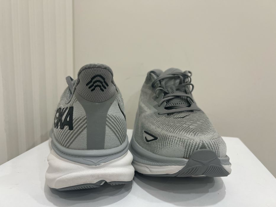 Кросівки Hoka Clifton 9