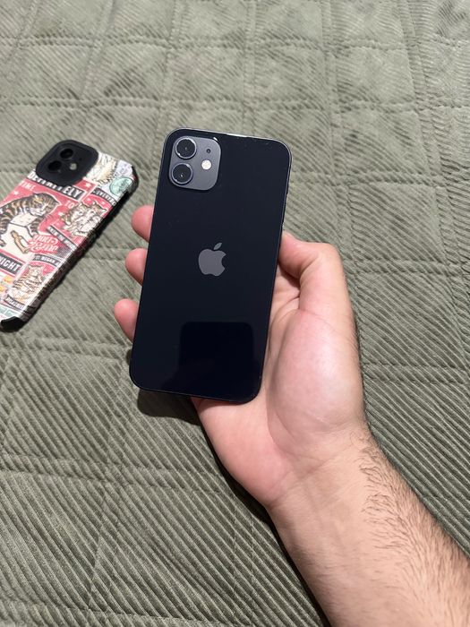 Telemóvel iPhone 12