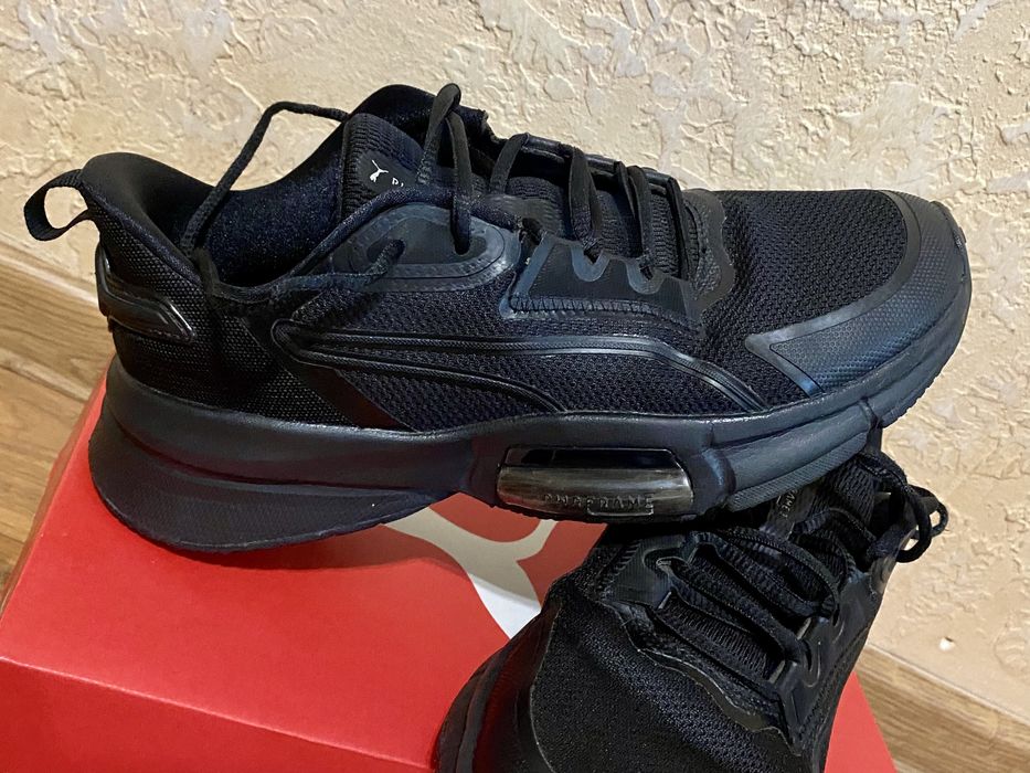 Кросівки Puma PWRFRAME TR 3