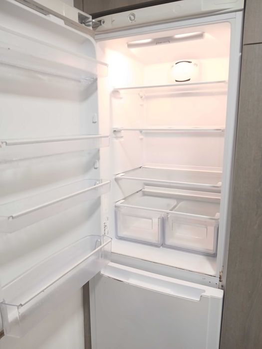 Combinado Ariston Hotpoint