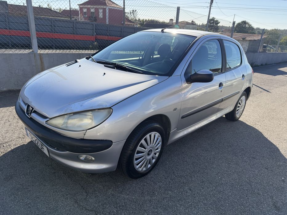 Peugeot 1.4i 75CV AC