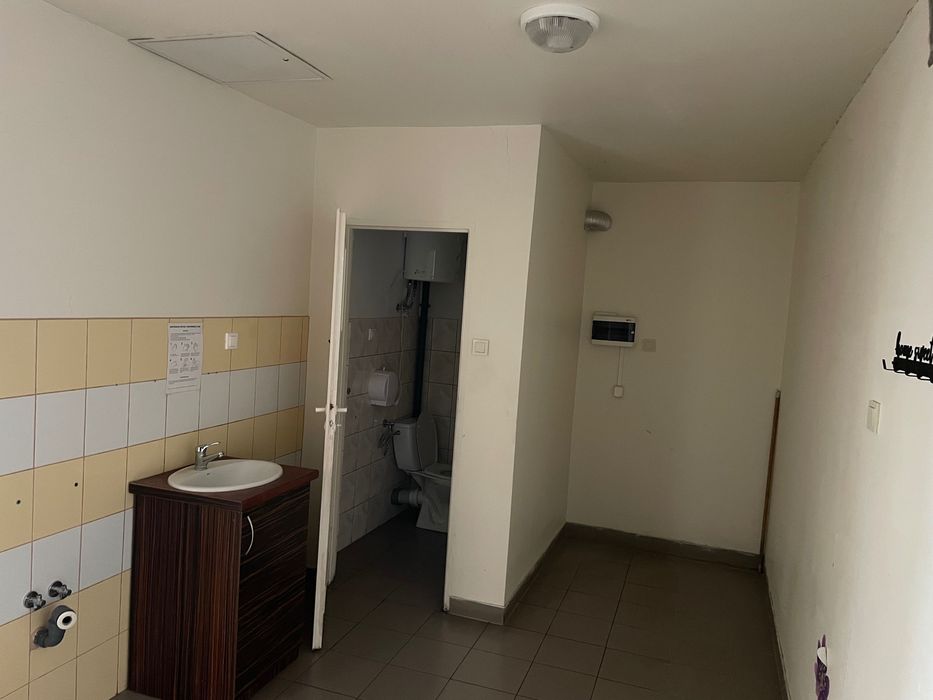 Pawilon handlowo-usługowy, ok 60 m2 do wynajęcia w Kętrzynie