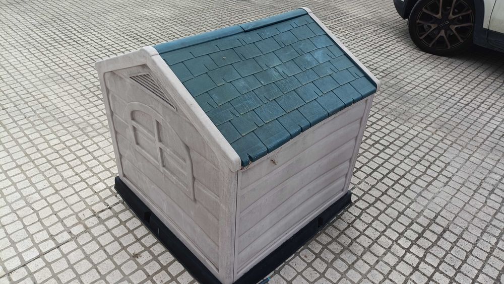 Casa para cão em bom estado