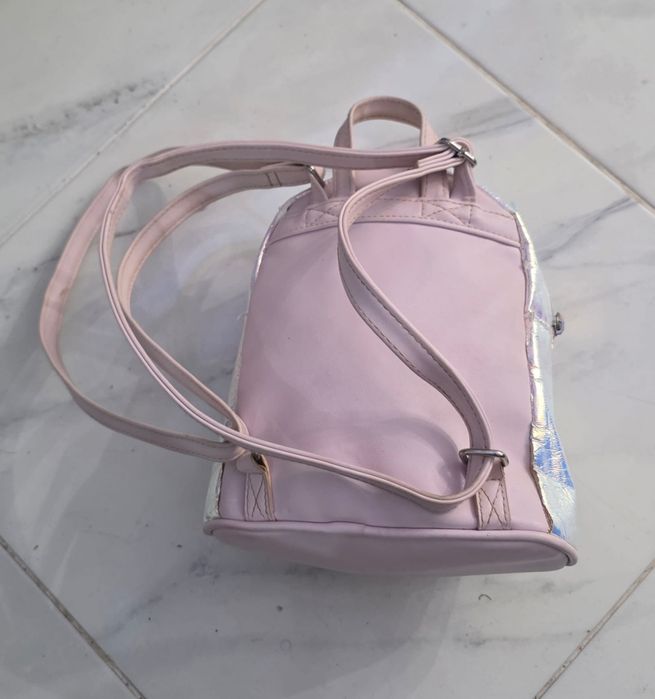 Mochila Pequena usada em bom estado