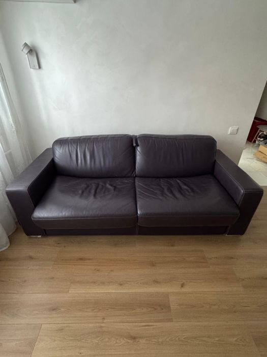 Диван кожаный