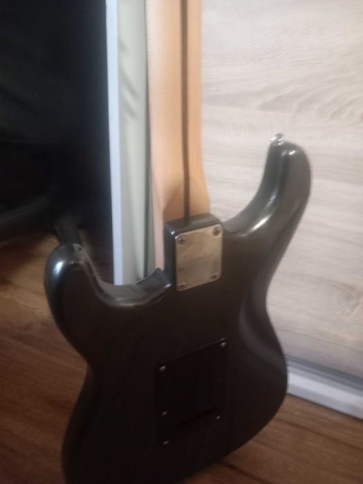 Gitara Squier Stratocaster czarna