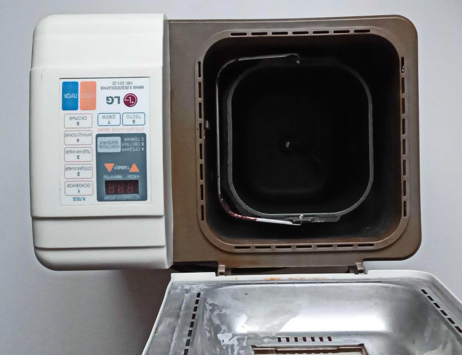 Хлебопечка LG HB-201JE  660 Вт, 900 гр